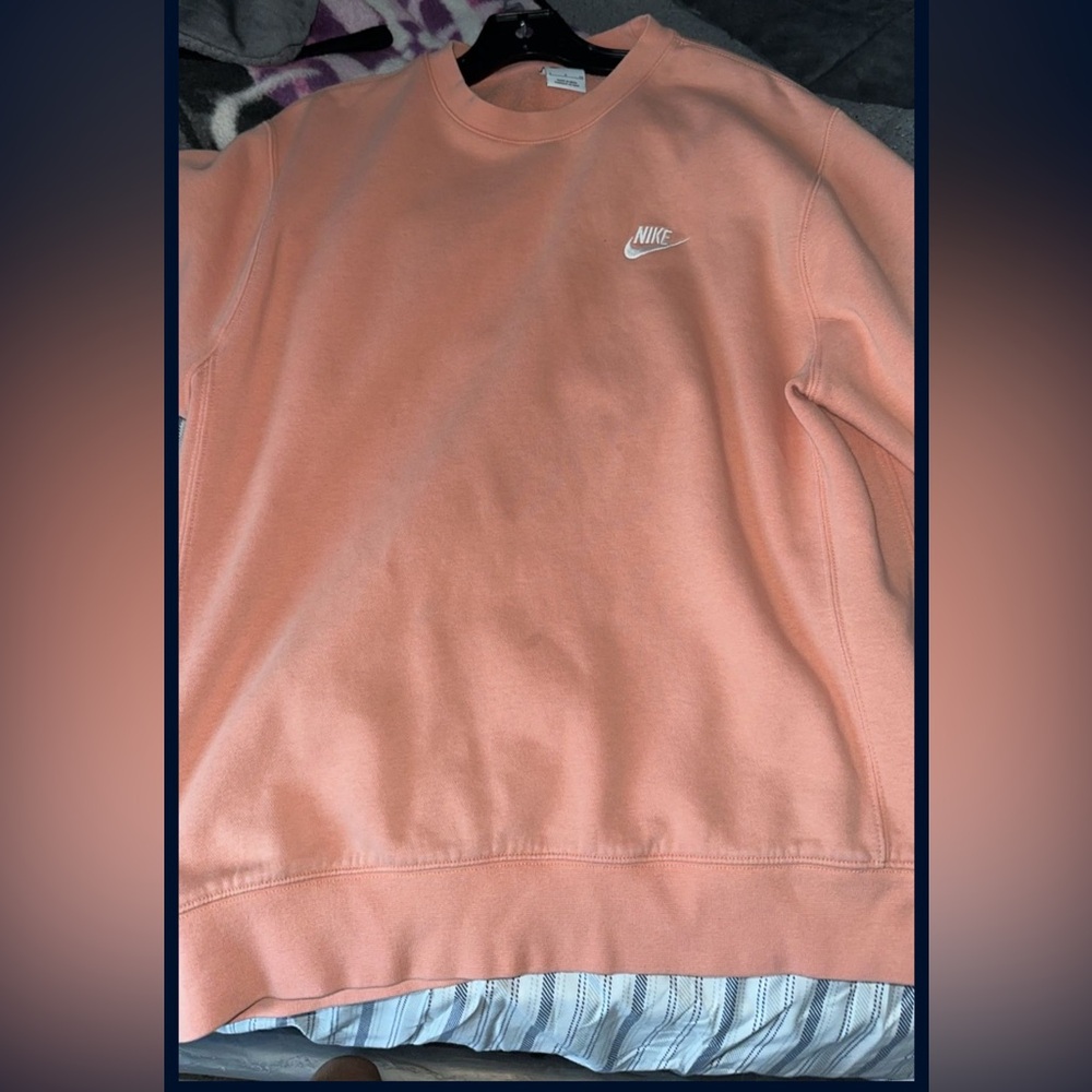 Nike peach crewneck